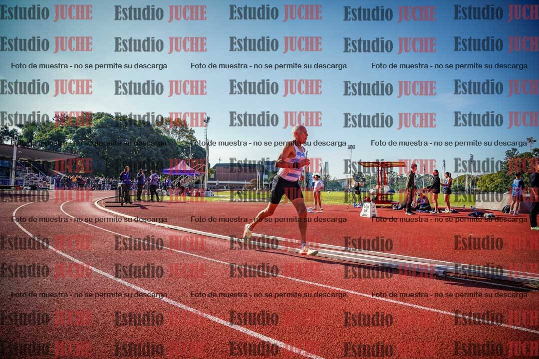 Fotos de los 800 m llanos de varones