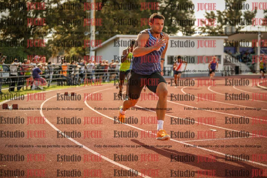 Fotos de los 400 m llanos de varones