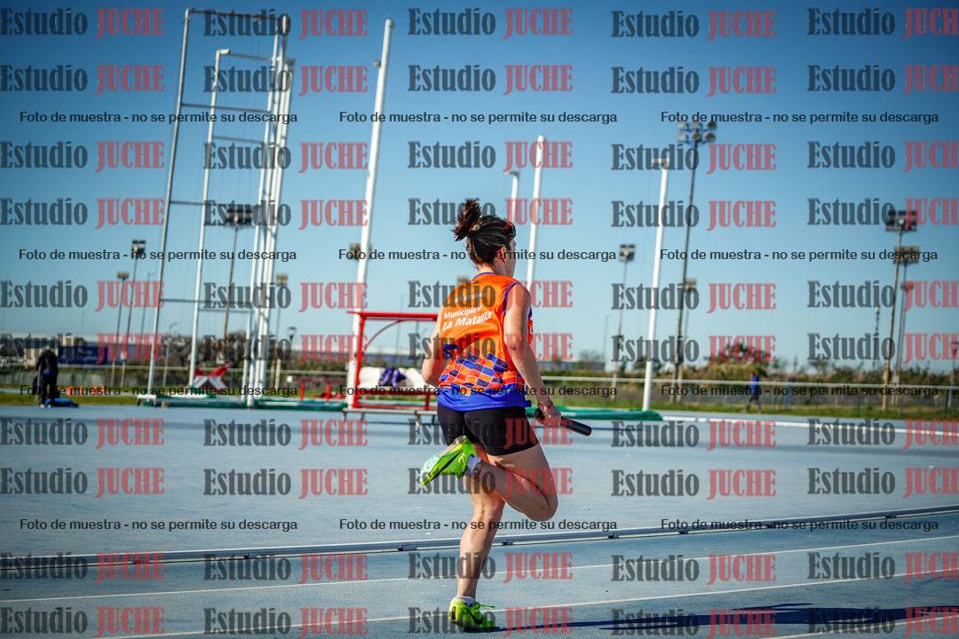 Fotos de las Postas 4x400 m de mujeres y varones