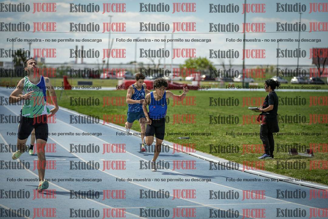 Fotos de los 400 m llanos de varones