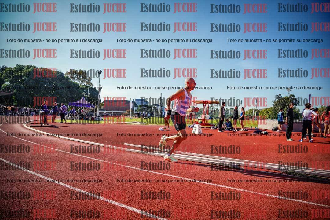 Fotos de los 800 m llanos de varones