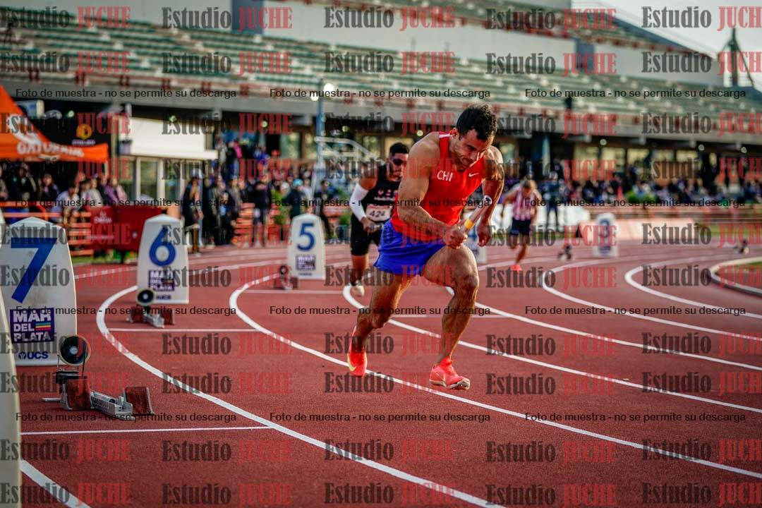 Fotos de las postas 4x100 m de varones - serie 2