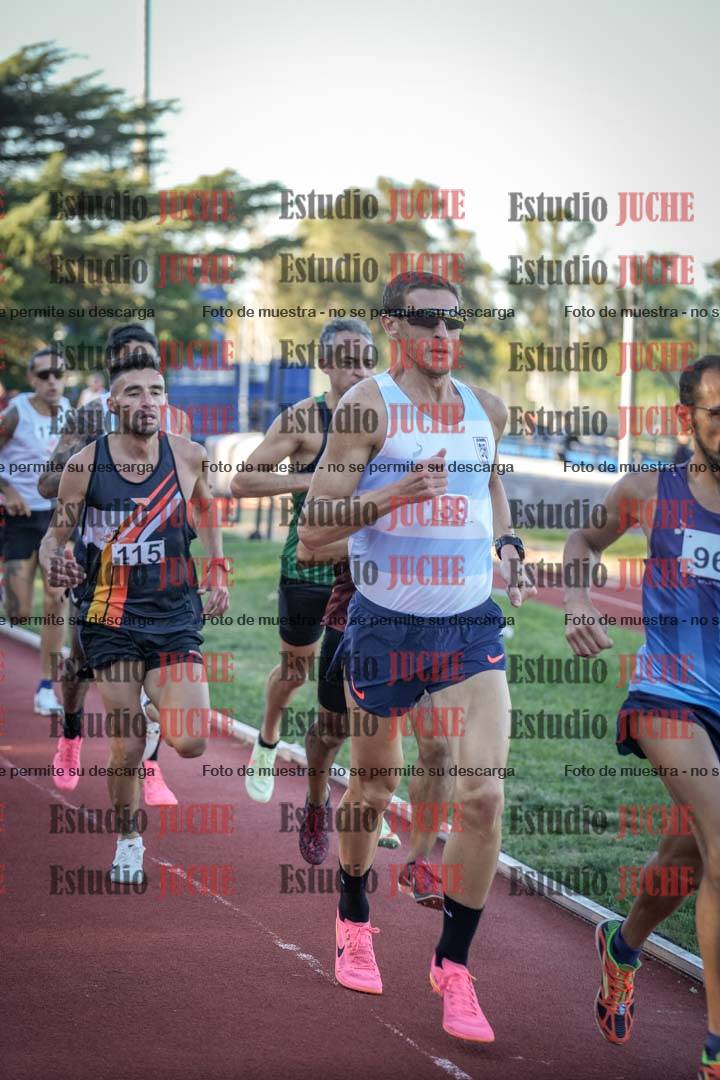 Fotos de los 3000 m llanos de varones