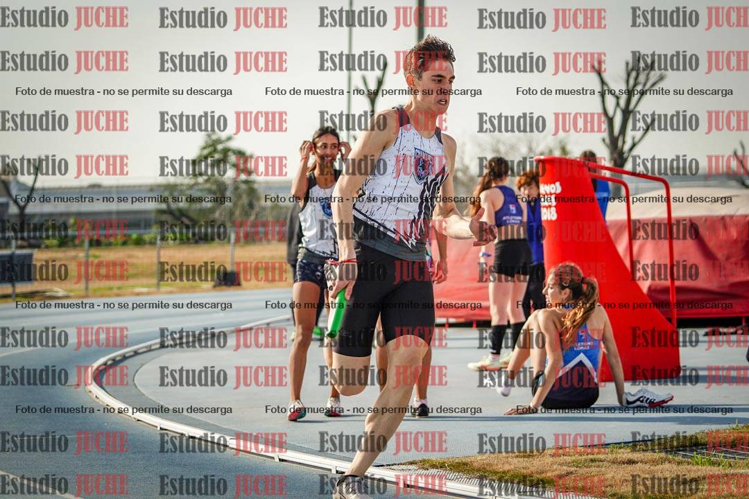 Fotos de las Postas 8x200 m mixta