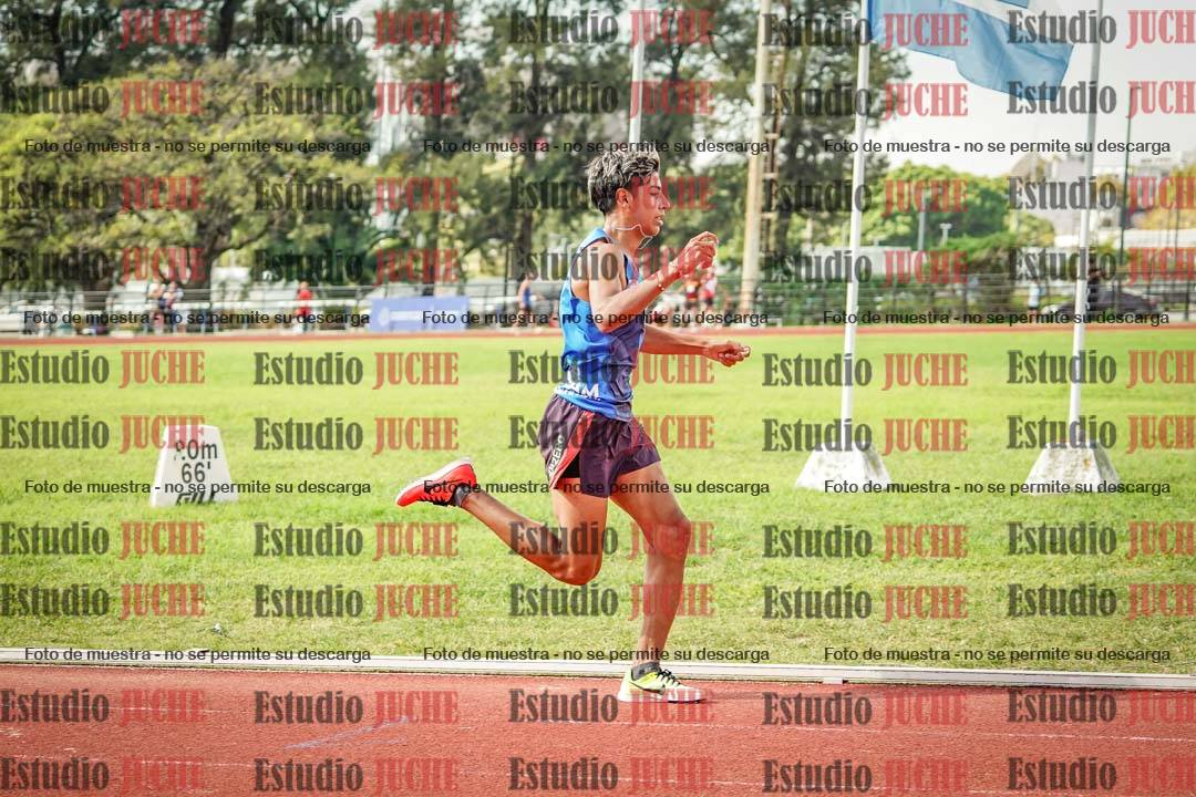 Fotos de los 800 m llanos de varones