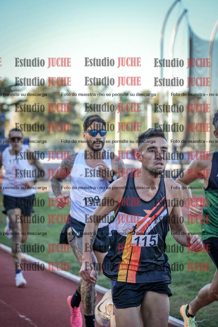 Fotos de los 3000 m llanos de varones