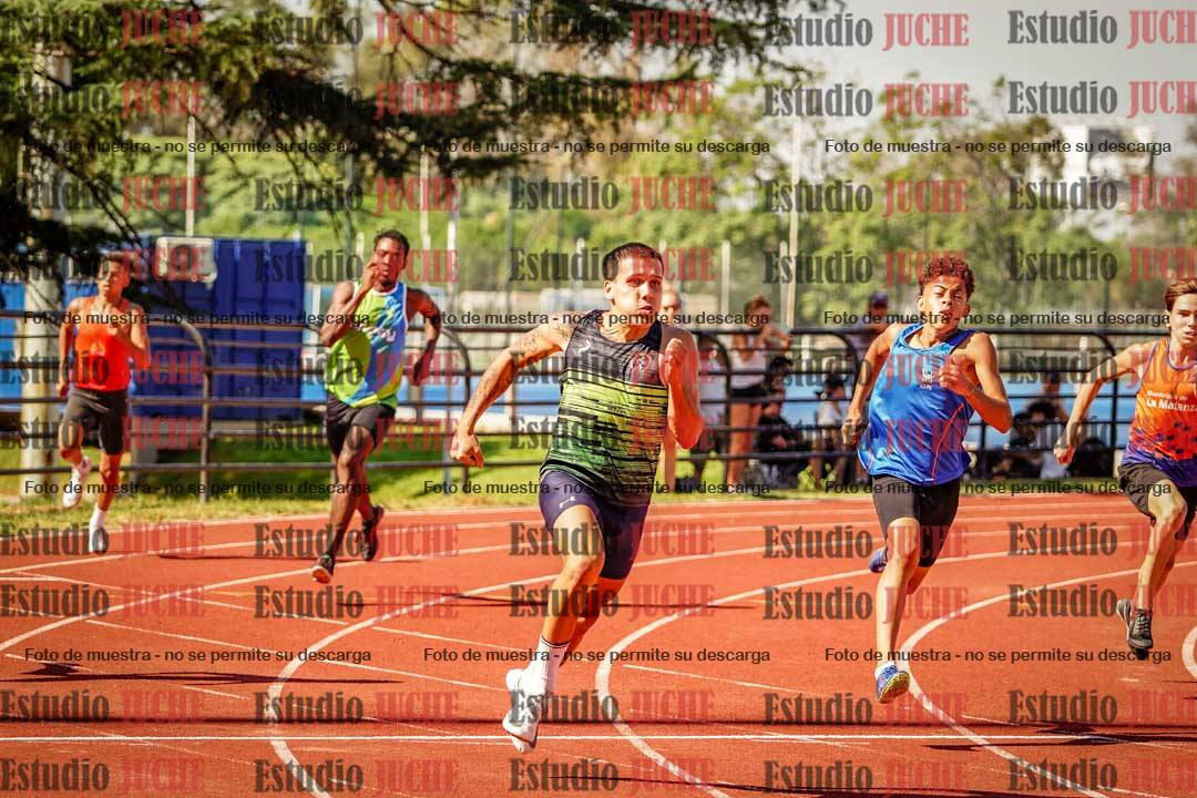 Fotos de los 400 m llanos de varones