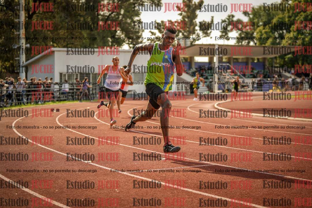Fotos de los 400 m llanos de varones