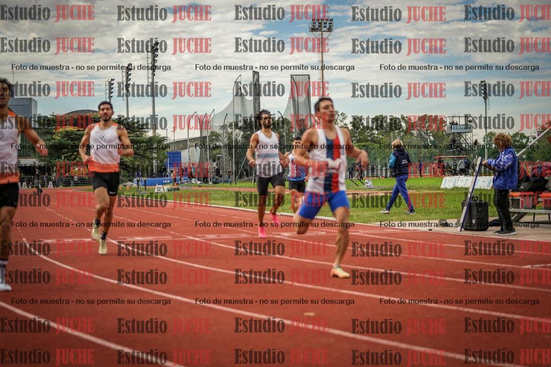 Fotos de los 400 m llanos de varones