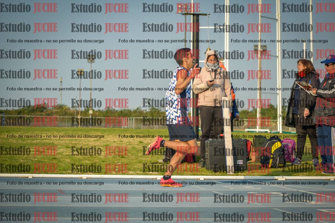 Fotos de los 3000 m llanos de varones