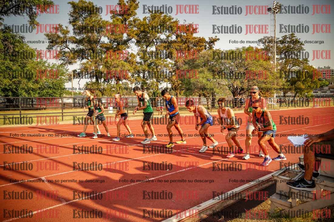 Fotos de los 5000 m llanos de mujeres y varones