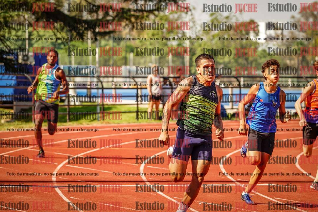Fotos de los 400 m llanos de varones