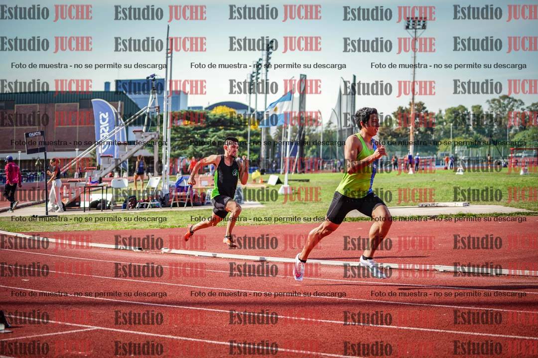 Fotos de los 400 m llanos de varones
