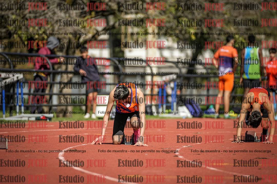 Fotos de los 200 m llanos de varones