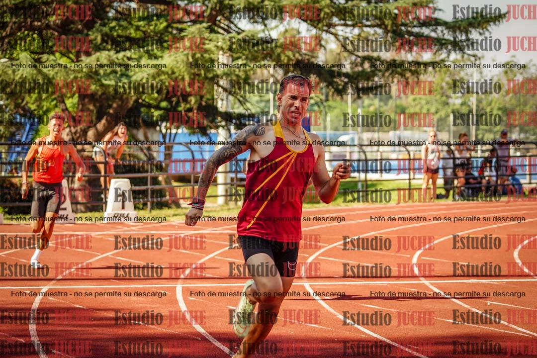 Fotos de los 400 m llanos de varones