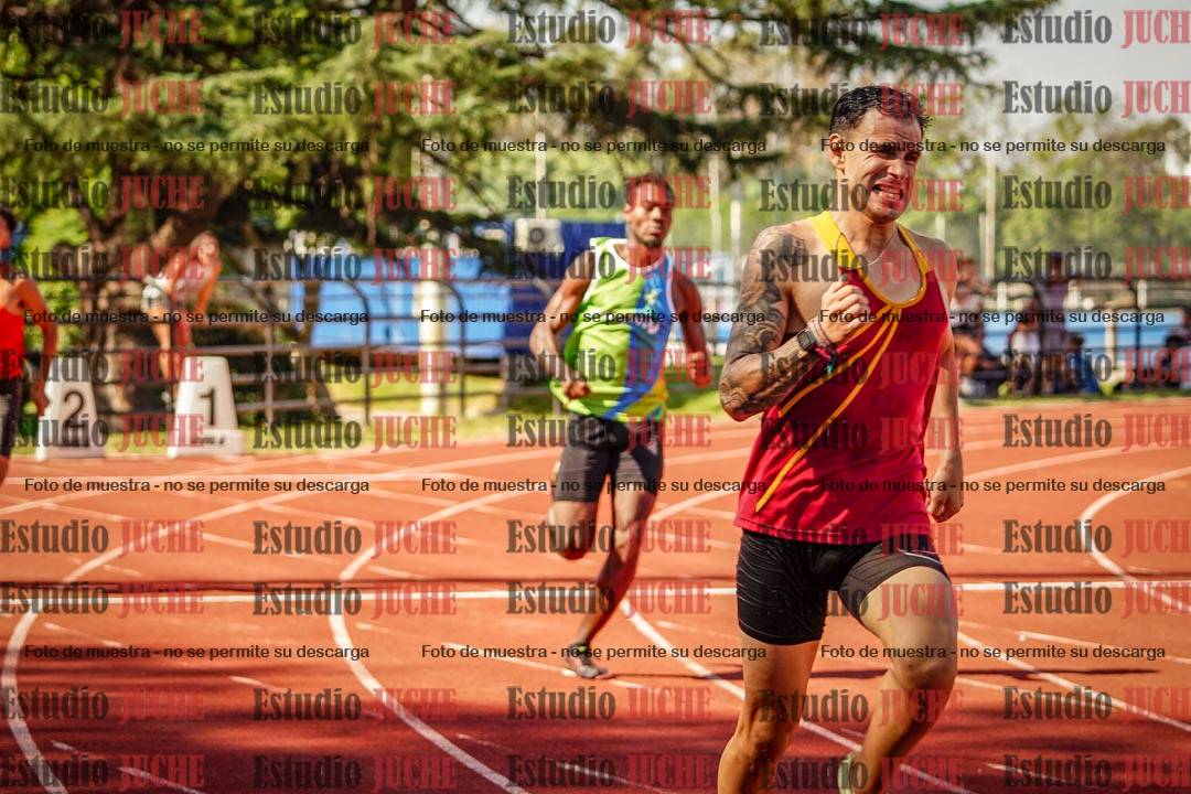 Fotos de los 400 m llanos de varones