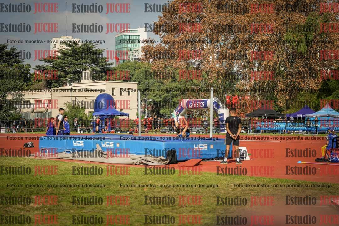 Fotos del salto en alto de varones