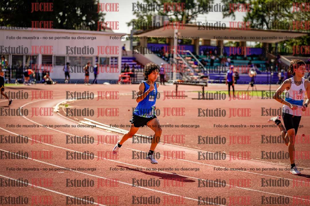 Fotos de los 800 m llanos de varones