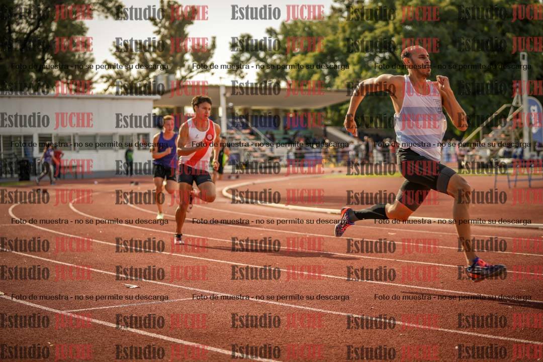 Fotos de los 400 m llanos de varones