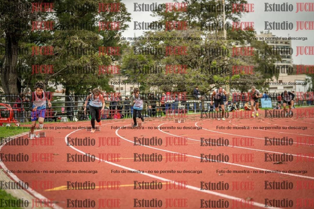 Fotos de los 200 m llanos de varones