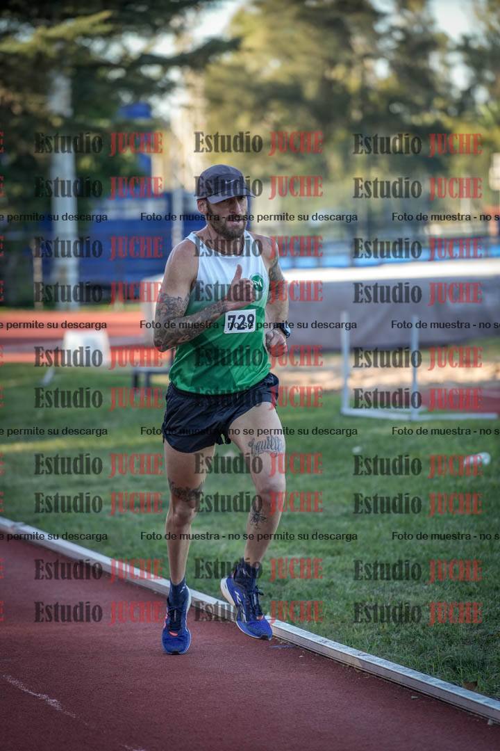 Fotos de los 3000 m llanos de varones
