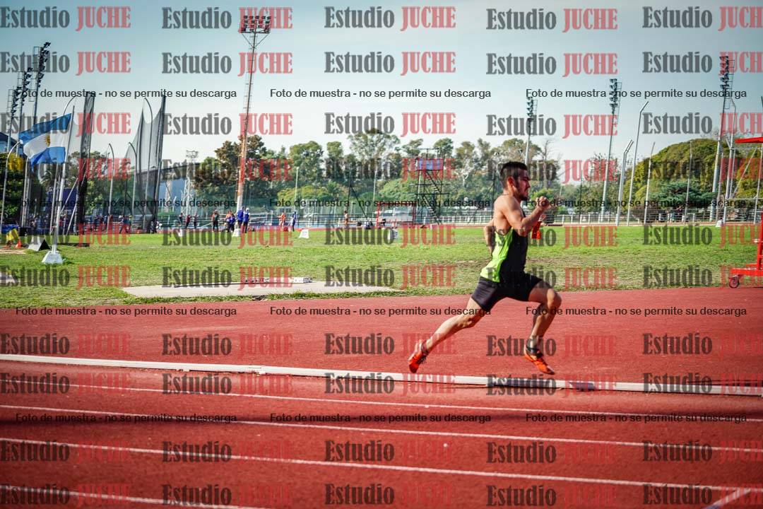 Fotos de los 400 m llanos de varones