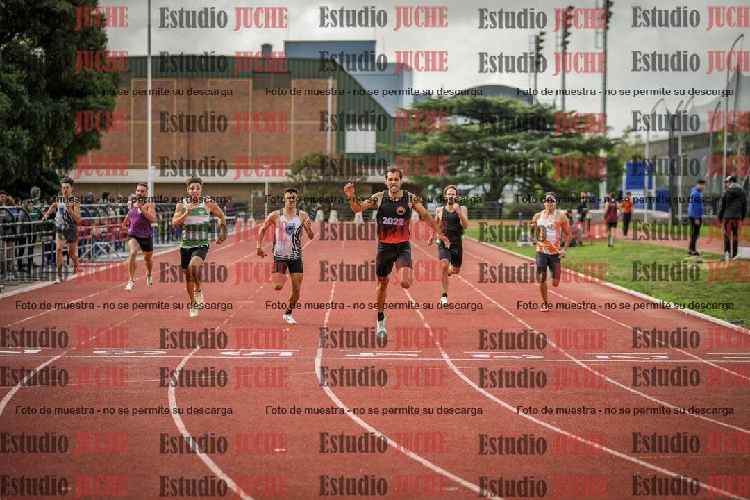 Fotos de los 400 m llanos de varones