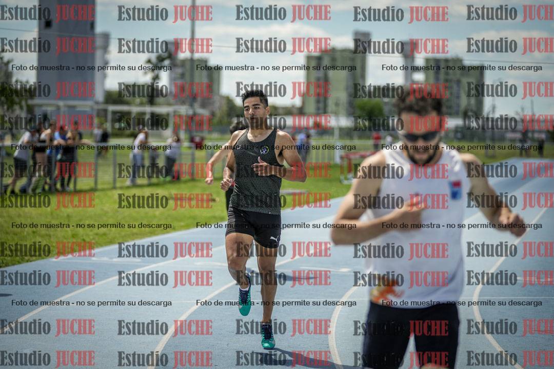 Fotos de los 400 m llanos de varones