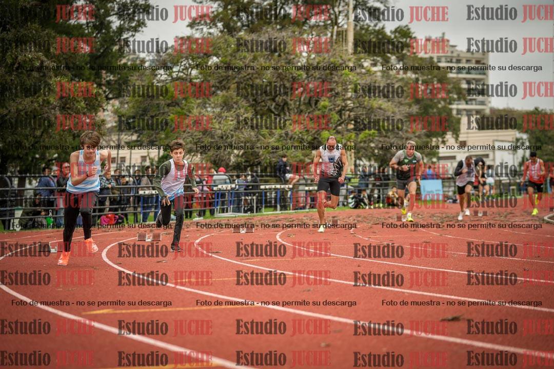 Fotos de los 200 m llanos de varones