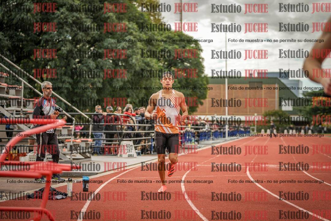 Fotos de los 400 m llanos de varones