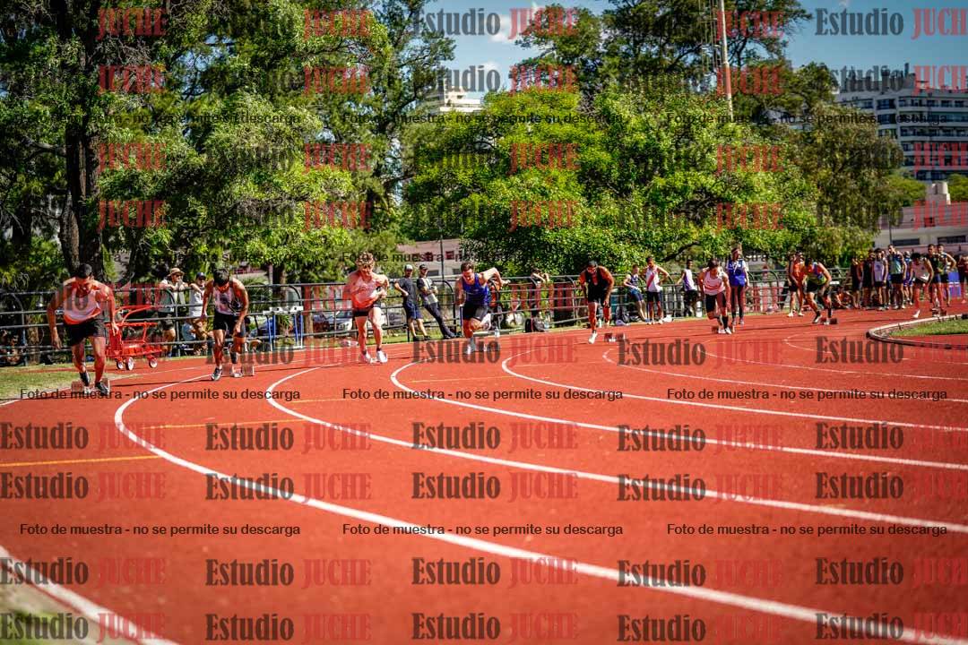 Fotos de los 200 m llanos de varones
