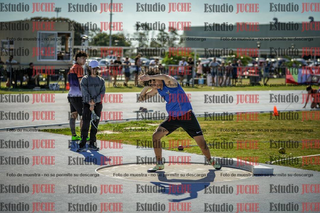 Fotos del lanzamiento de bala de varones