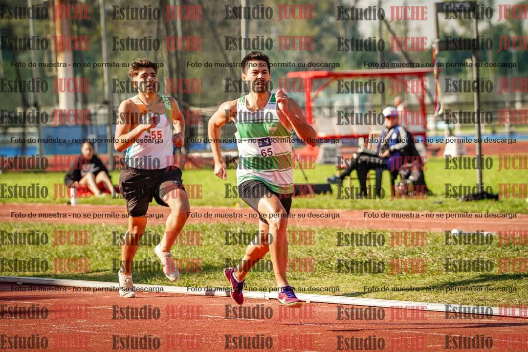 Fotos de los 800 m llanos de varones