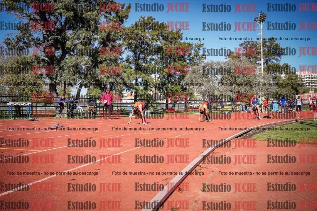Fotos de los 200 m llanos de varones