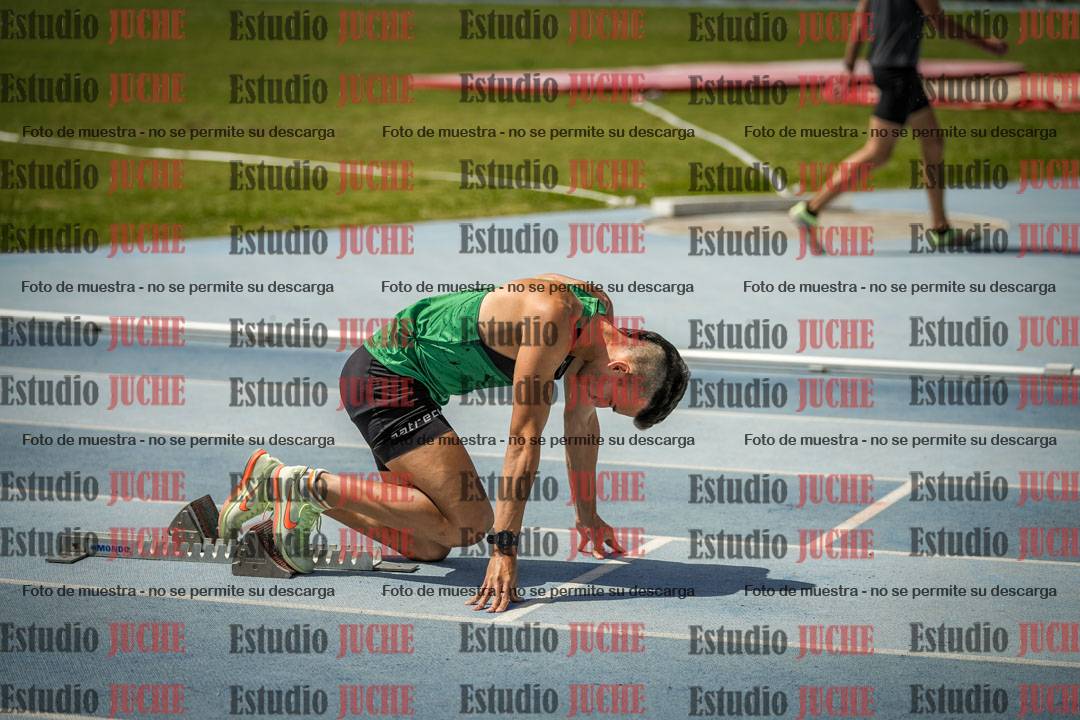 Fotos de los 400 m llanos de varones