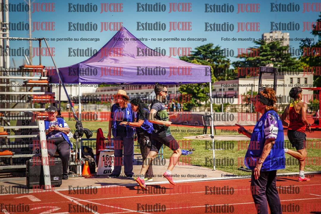 Fotos de los 800 m llanos de varones