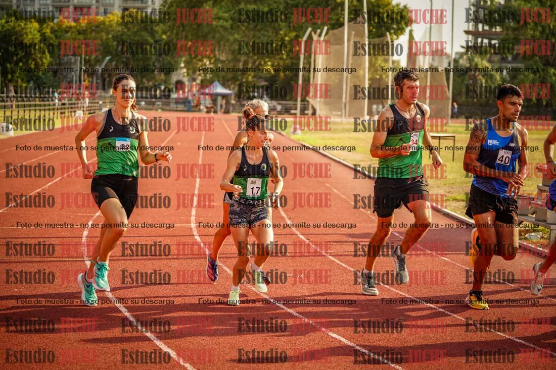 Fotos de los 5000 m llanos de mujeres y varones