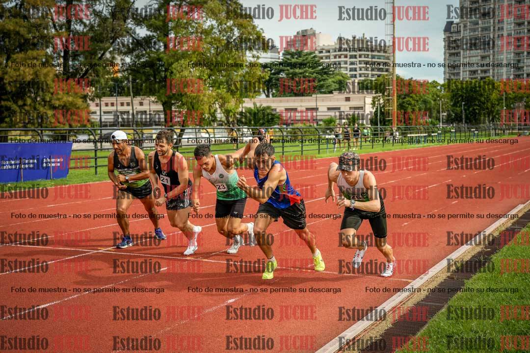 Fotos de los 3000 m con obstáculos de varones