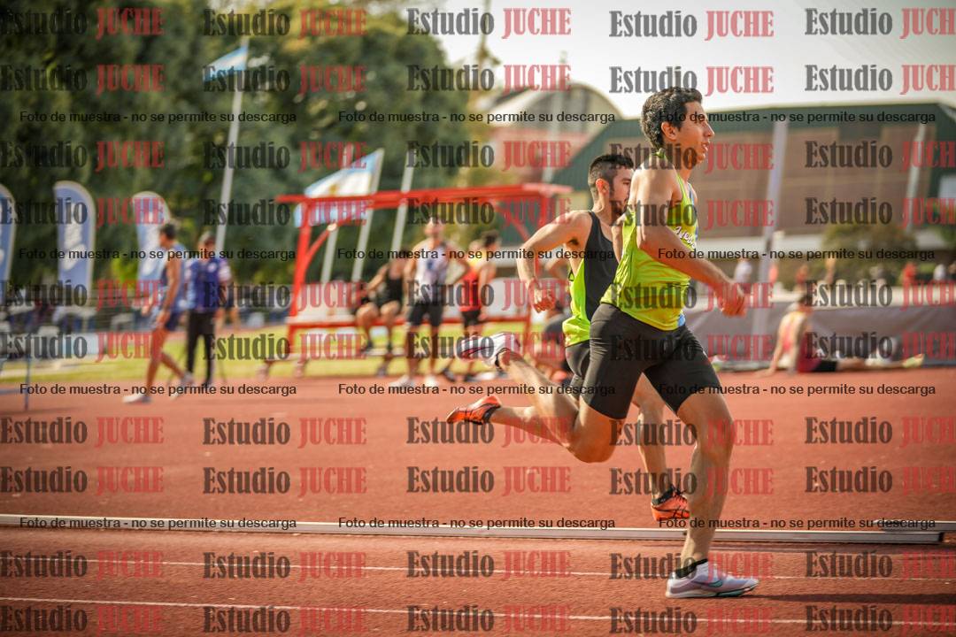 Fotos de los 400 m llanos de varones