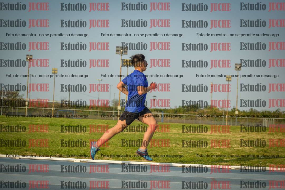 Fotos de los 3000 m llanos de varones