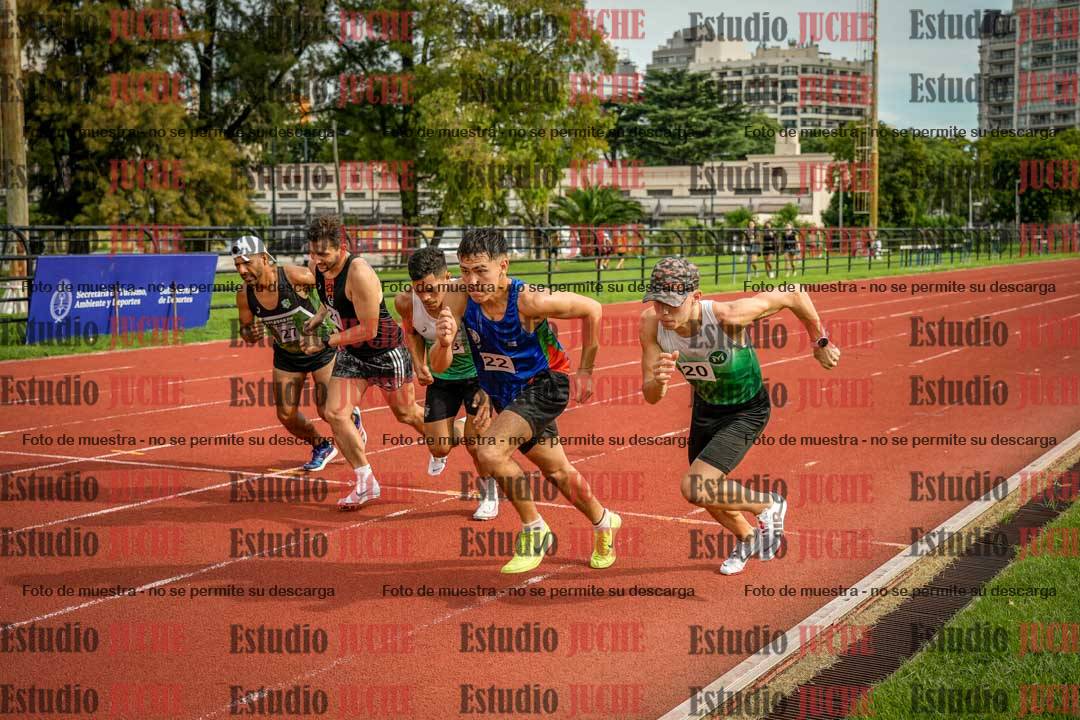 Fotos de los 3000 m con obstáculos de varones