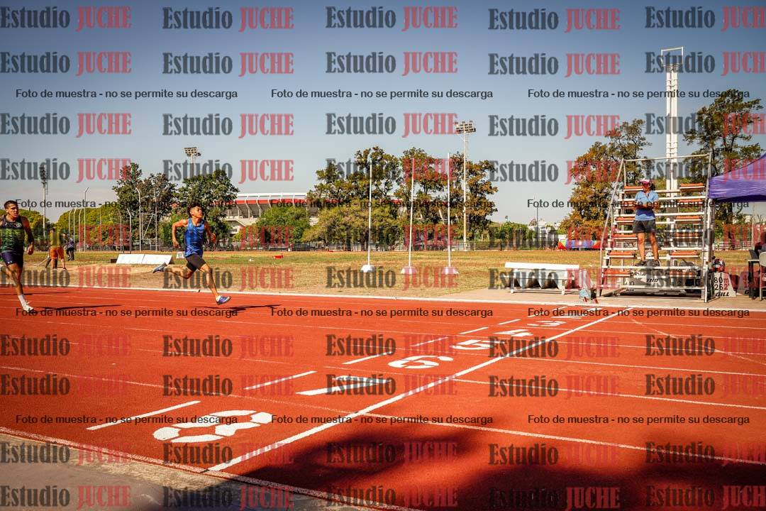 Fotos de los 400 m llanos de varones
