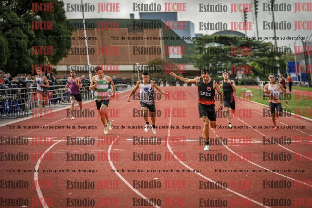 Fotos de los 400 m llanos de varones