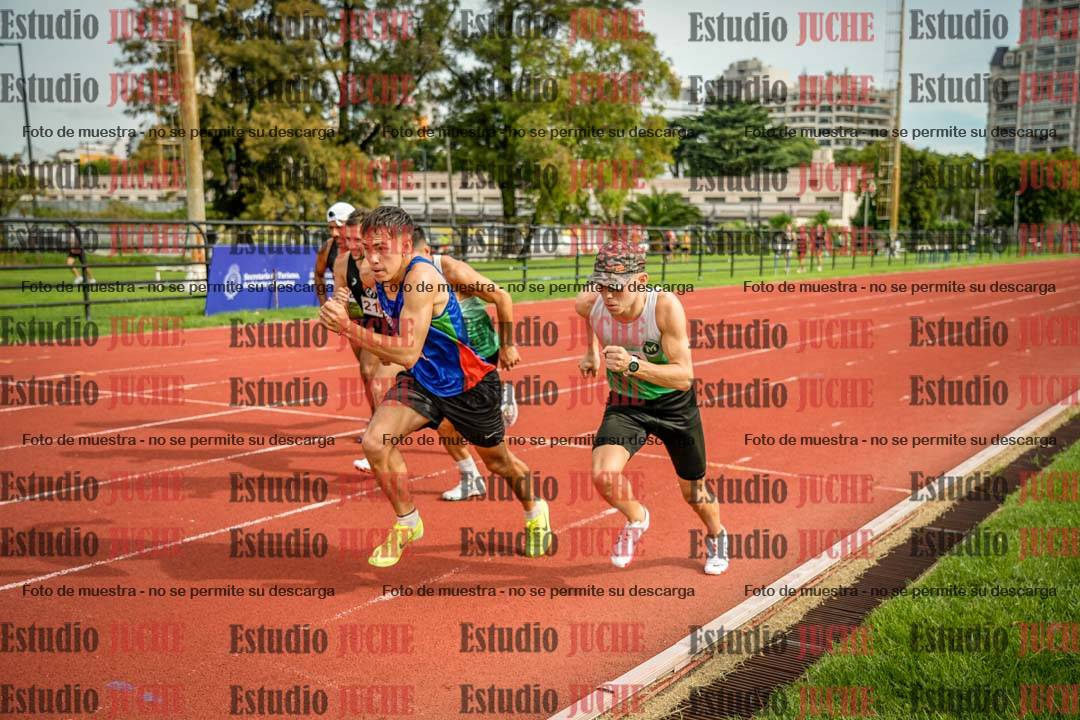 Fotos de los 3000 m con obstáculos de varones