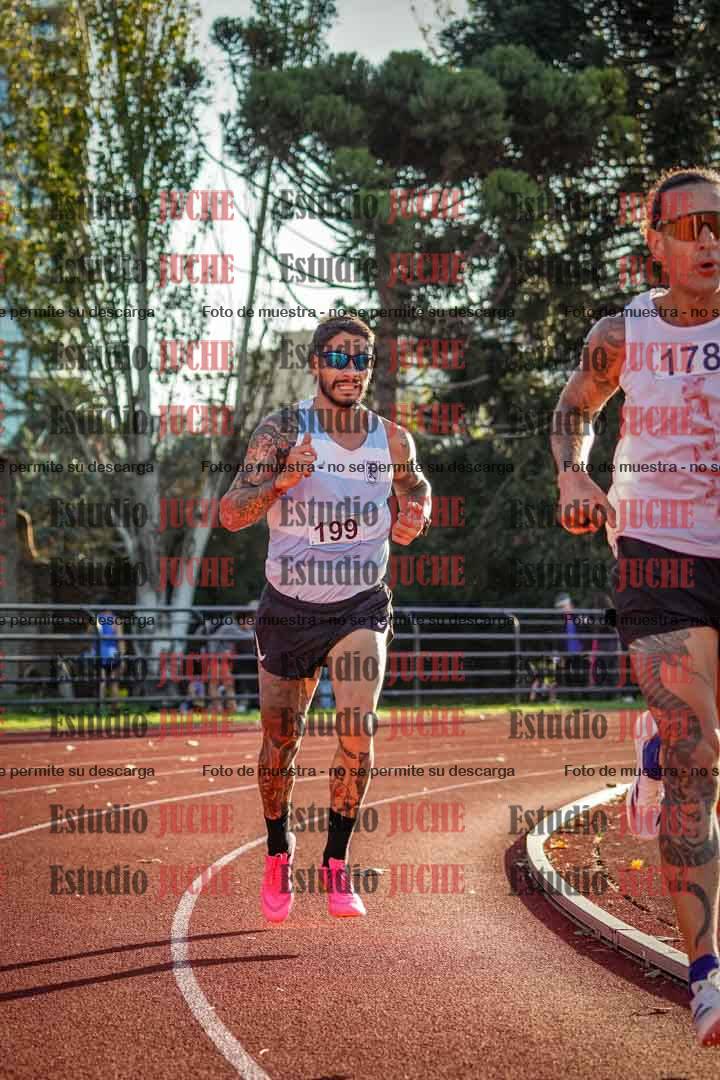 Fotos de los 3000 m llanos de varones