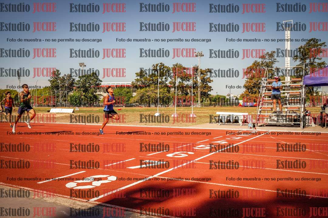 Fotos de los 400 m llanos de varones