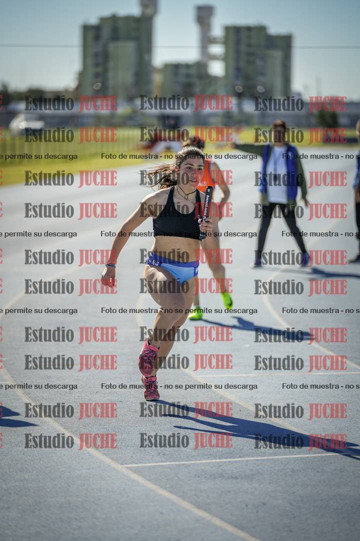 Fotos de las Postas 4x400 m de mujeres y varones