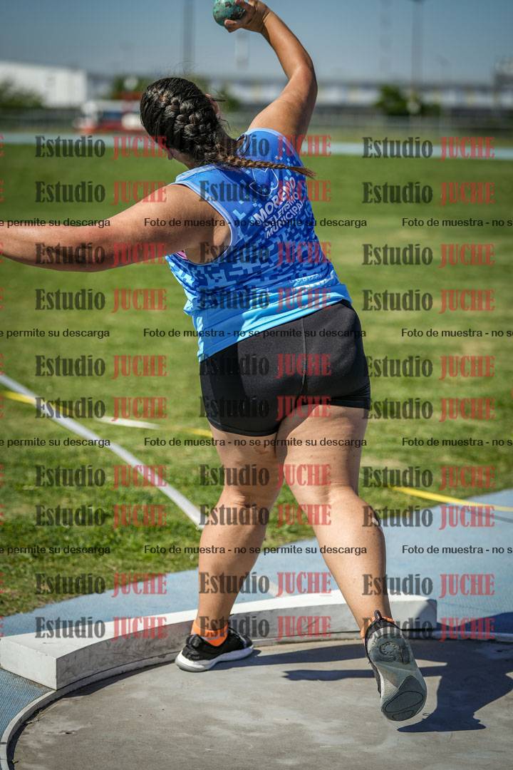 Fotos del lanzamiento de bala de mujeres - U14