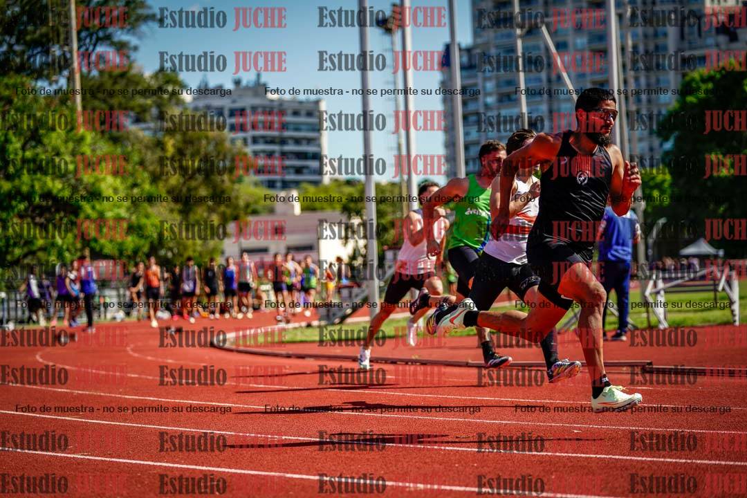 Fotos de los 200 m llanos de varones