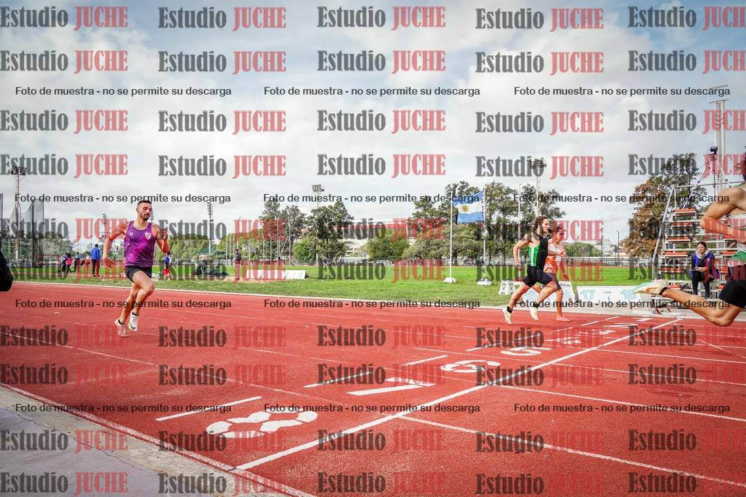 Fotos de los 400 m llanos de varones